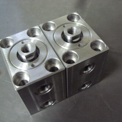 Cilindro Hidráulico Compacto para Moldes